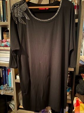 Elle Black Top with Red Label